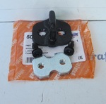 Скоба замка задней двери 