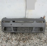 Передний бампер Опель Виваро